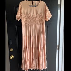 BNWT!!  Womens Peach Short Sleeved Dress